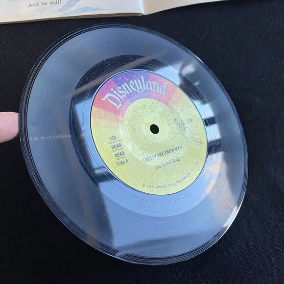 Vintage 1976 Little Golden Book & Record Of Frosty The Snowman. Read Along. USA. - Picture 10 of 13